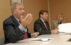 p003_01_1.jpg