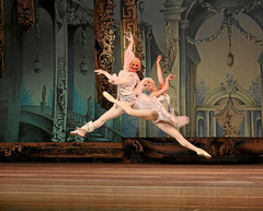p011_01ballet.jpg p011_01ballet.jpg