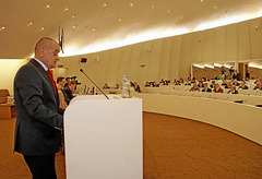 p008_02.jpg