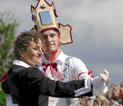 p011_cavalcade1.jpg p011_cavalcade1.jpg