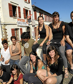 p006_ph02_38820.jpg p006_ph02_38820.jpg